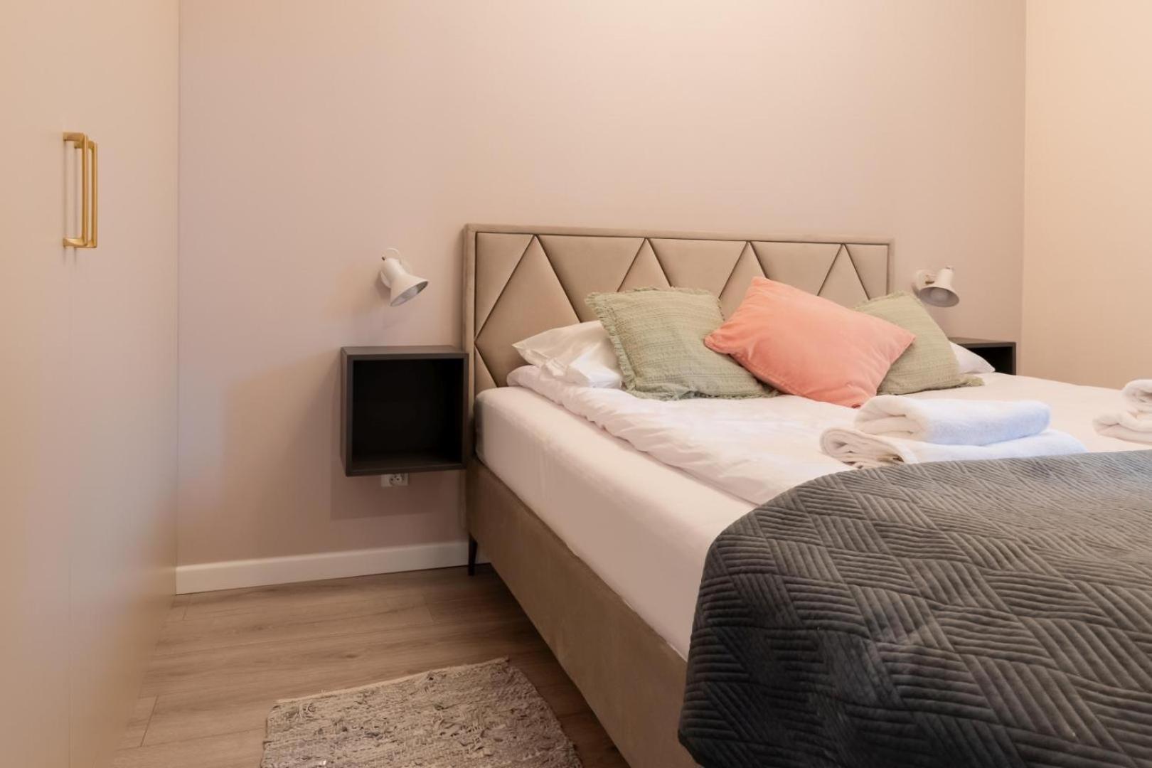 Apartament Smile - Z Prywatnym Monitorowanym Parkingiem By Spaceapart Єленя-Ґура Екстер'єр фото